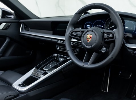 Porsche 911 Targa 4S (992) 13