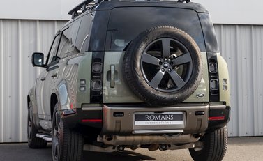 Land Rover Defender 110 X P400 3