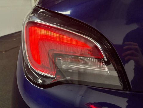 Vauxhall Adam GLAM 37