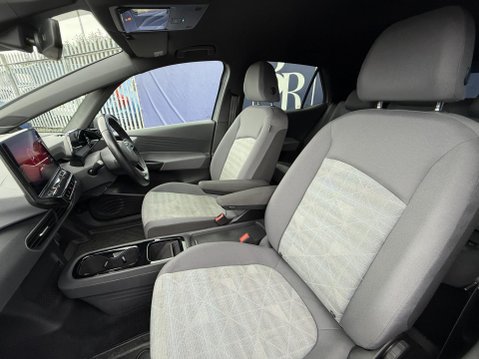 Volkswagen ID.3 Pro Performance 58kWh Life Hatchback 5dr Electric Auto (204 ps) 26