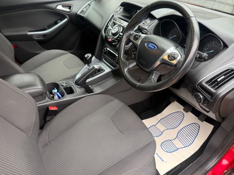 Ford Focus 1.0T EcoBoost Titanium Hatchback 5dr Petrol Manual Euro 5 (s/s) (125 ps) 37