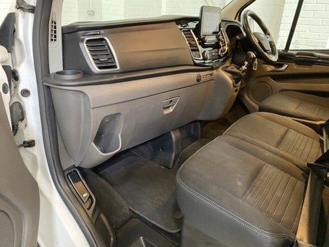 Ford Transit Custom 300 LIMITED DCIV ECOBLUE 15