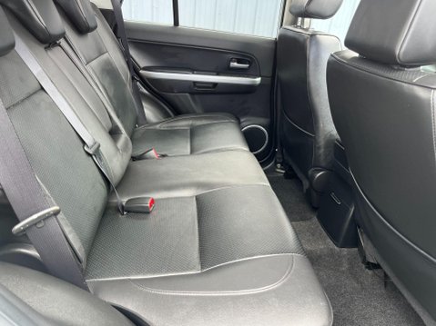 Suzuki Grand Vitara 2.4 VVT SZ5 4WD Euro 5 5dr 36