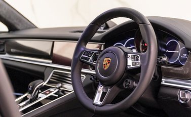 Porsche Panamera Turbo 9
