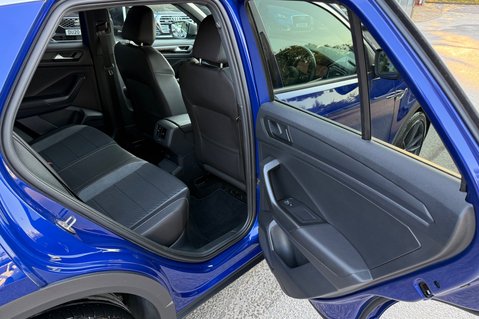 Volkswagen T-Roc R TSI 4MOTION DSG - LAPOIZ BLUE -FULL VOLKSWAGEN SERVICE HISTORY -CARPLAY 31