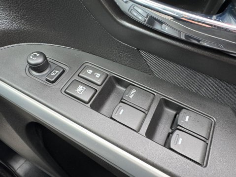 Suzuki SX4 S-Cross 1.0 Boosterjet SZ-T Auto Euro 6 5dr 31