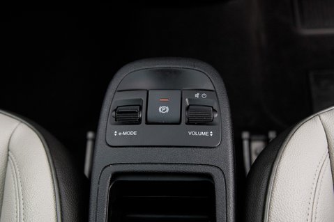 Fiat 500e LA PRIMA 38