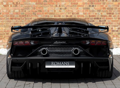 Lamborghini Aventador SVJ LP 770-4 5