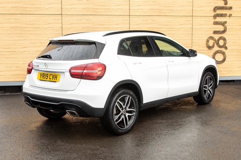 Mercedes-Benz GLA Class GLA 180 URBAN EDITION 2