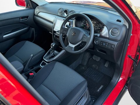 Suzuki Vitara 1.5 Hybrid Motion 5dr AGS 21