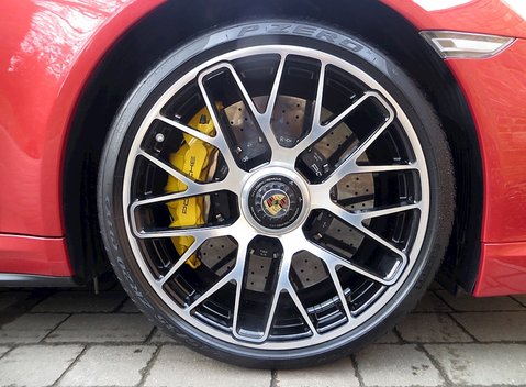 Porsche 911 (991) Turbo S 10