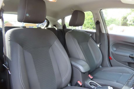 Ford Fiesta 1.0T EcoBoost Titanium Hatchback 5dr Petrol Manual Euro 5 (s/s) (100 ps) 8