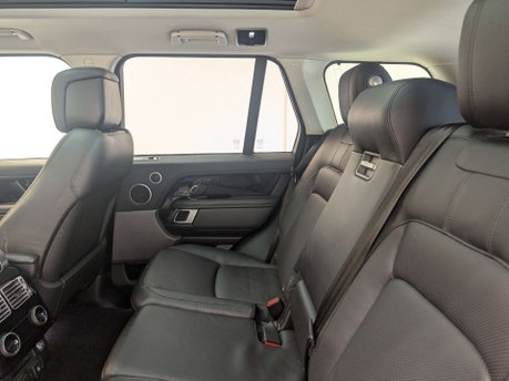 Land Rover Range Rover 3.0 Range Rover Vogue TDV6 Auto 4WD 5dr 39
