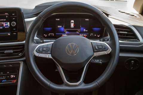 Volkswagen T-Roc LIFE TSI 20