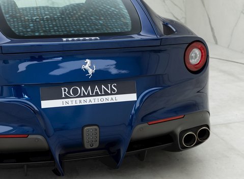 Ferrari F12 Berlinetta 22