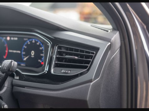 Volkswagen Polo 1.0 Polo R-Line TSI Semi-Auto 5dr 33