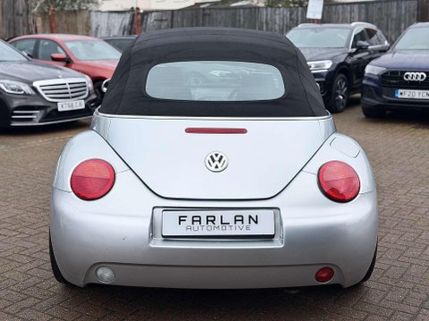Volkswagen Beetle 1.6 Cabriolet 2dr Petrol Manual Euro 4 (102 ps) 11