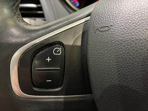 Renault Captur 1.3 TCe ENERGY S Edition Euro 6 (s/s) 5dr 33