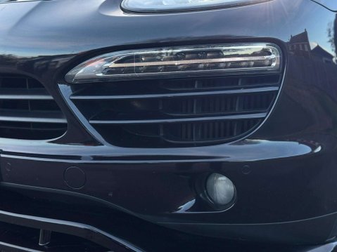 Porsche Cayenne 3.0 TD V6 Tiptronic 4WD Euro 5 (s/s) 5dr 14
