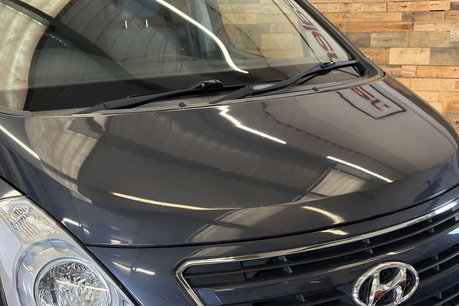 Hyundai I800 2.5 CRDi SE Nav MPV 5dr Diesel Manual Euro 6 (136 ps) 23