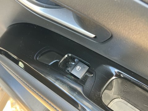 Hyundai TUCSON T-GDI PREMIUM DCT MHEV 37