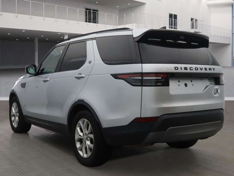 Land Rover Discovery 3.0 Discovery SE SD6 Auto 4WD 3