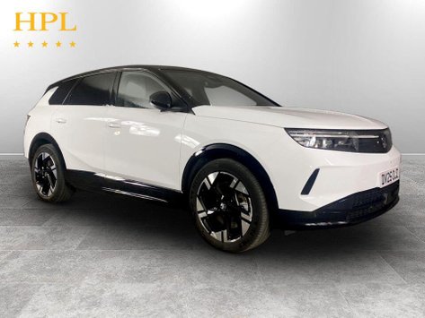 Vauxhall Grandland 73kWh Ultimate SUV 5dr Electric Auto (213 ps) Cruise Control - DAB Radio