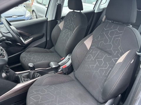 Peugeot 2008 ACTIVE 9