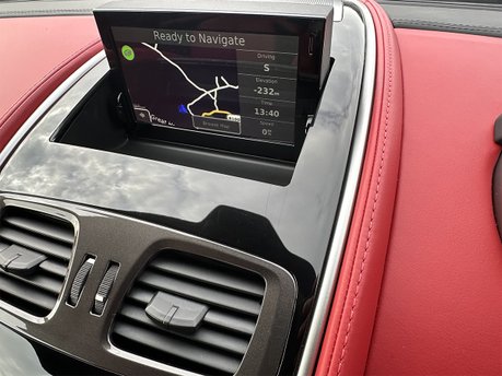 Aston Martin Vanquish V12 73