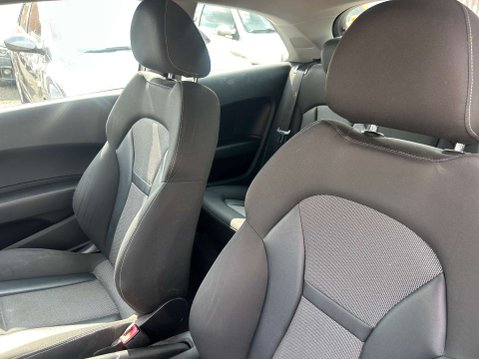 Audi A1 1.4 A1 Contrast Edition TFSI 3dr 19
