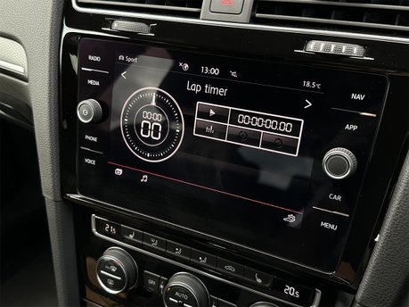 Volkswagen Golf GTI PERFORMANCE TSI DSG 76