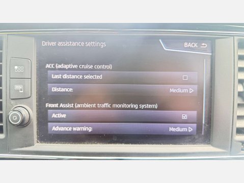 SEAT Leon 2.0 Leon Cupra Luxury 290 TSi Semi-Auto 5dr 25