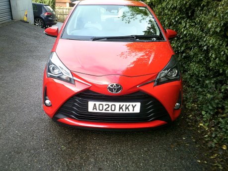 Toyota Yaris VVT-I ICON ONLY 7,000 MILES FROM NEW 6