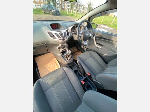 Ford Fiesta ZETEC 6
