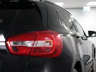 Mercedes-Benz GLA GLA 200 SE 23