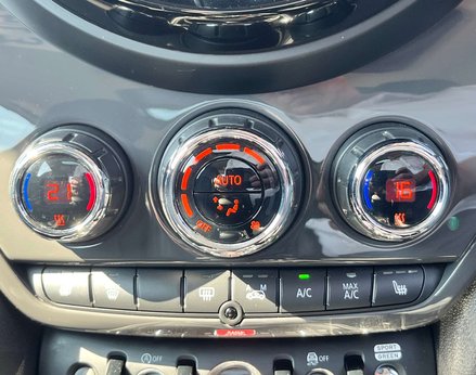 Mini Countryman 1.5 Countryman Cooper Auto 5dr 49