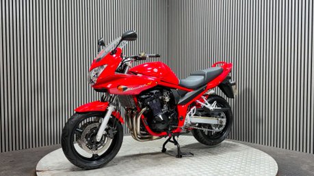 Suzuki Bandit GSF 650 2005 ONLY 15K MOT VERY CLEAN A2 RESTRICTABLE 650CC 6