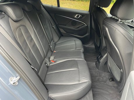 BMW 1 Series 1.5 118i M Sport Euro 6 (s/s) 5dr 28