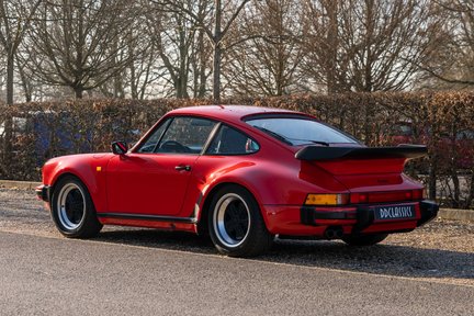 Porsche 911 930 TURBO 4