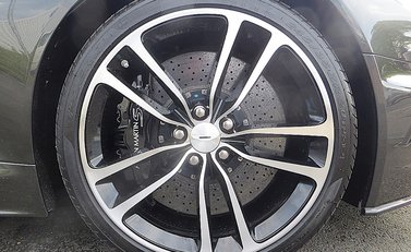 Aston Martin DBS Carbon Edition 3