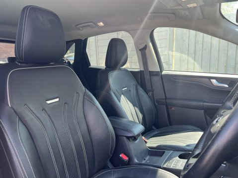 Ford Kuga (Sold) 2.5 Duratec 14.4kWh Vignale SUV 5dr Petrol Plug-in Hybrid CVT Euro 6 11