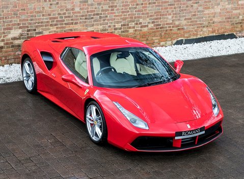 Ferrari 488 Spider 10