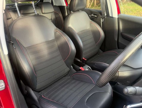 Peugeot 208 1.2 208 GT Line S/S 5dr 9