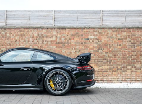 Porsche 911 (991.2) GT3 25