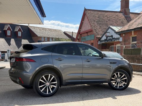 Jaguar E-Pace R-DYNAMIC HSE 2