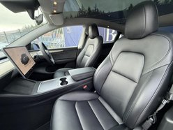 Tesla Model Y (Dual Motor) Long Range SUV 5dr Electric Auto 4WDE (384 bhp) 28