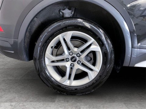 Audi Q5 2.0 TDI 40 Sport SUV 5dr Diesel S Tronic quattro Euro 6 (s/s) (204 ps) Air 10