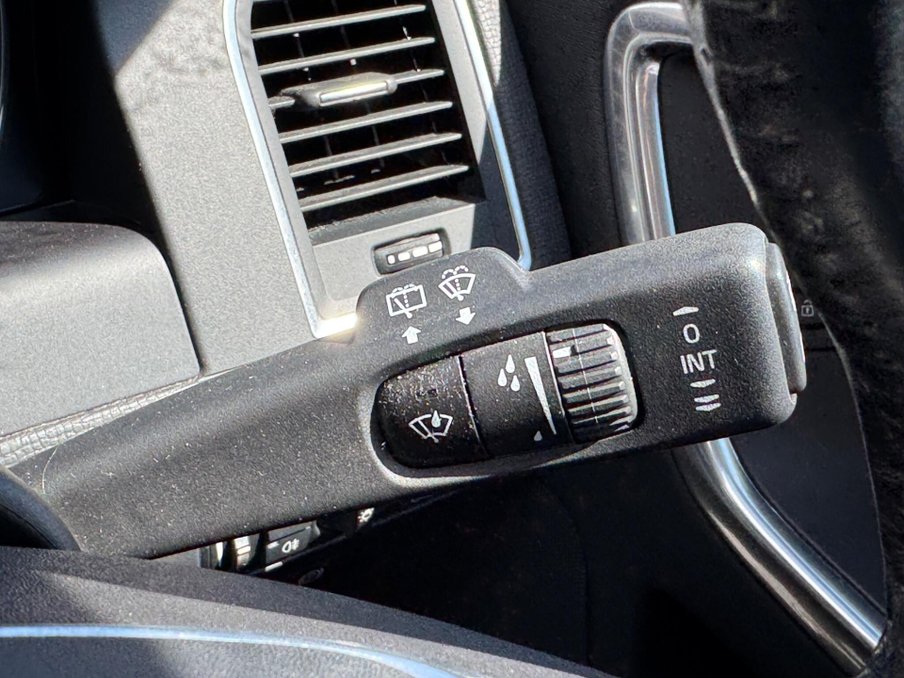 2014 Volvo XC60 — image 25