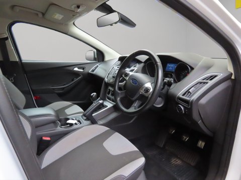 Ford Focus 1.6T EcoBoost Zetec S Euro 5 (s/s) 5dr 11