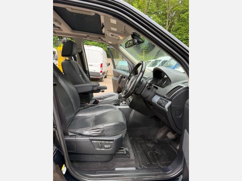 Land Rover Freelander 2 2.2 TD4 HSE SUV 5dr Diesel Auto 4WD Euro 4 (160 ps) 36